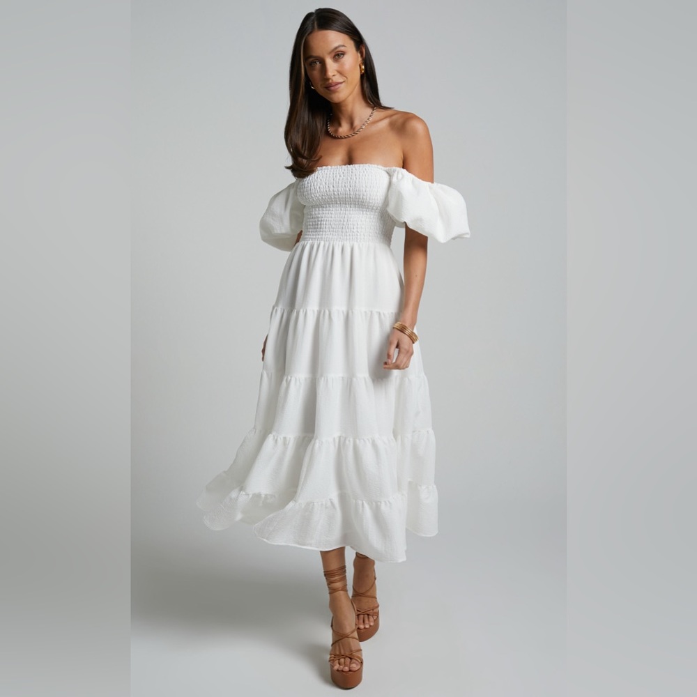 NWT Showpo Puff Sleeve Midi Dress - Size US 6